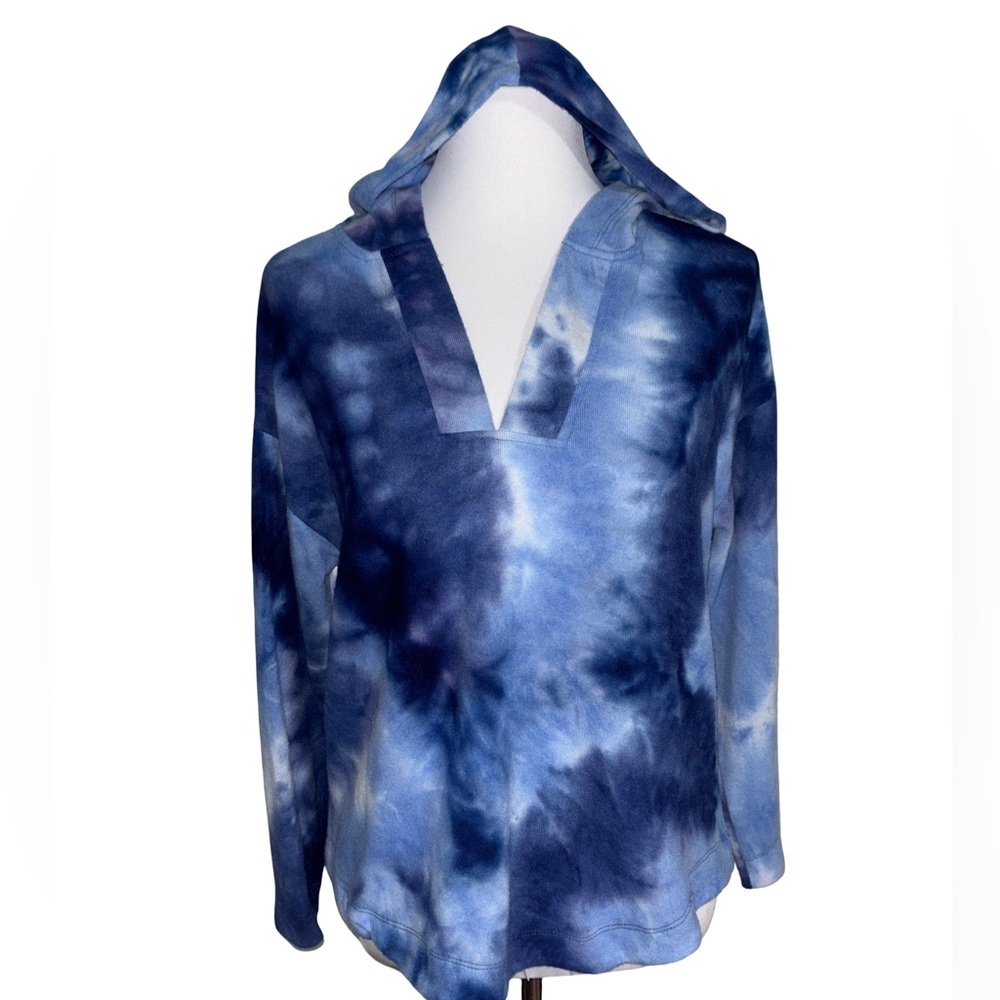 Forever 21 Navy Sky Tie Dye Pullover